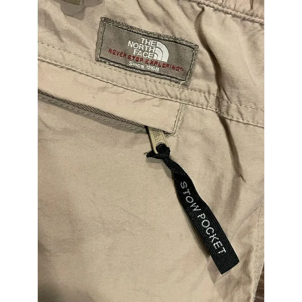 The North Face Men's‎ Khaki Cargo Stow Pocket Shorts 9